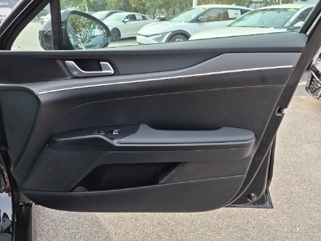New 2027 Kia K5 LXS FWD image 26