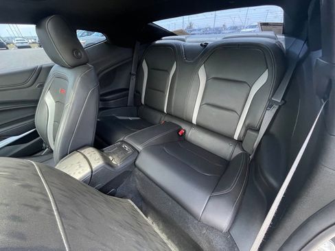 Used 2018 Chevrolet Camaro SS RWD image 30