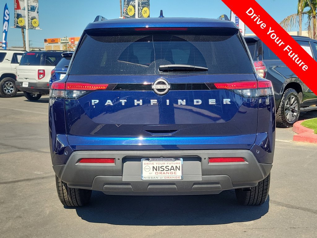Used 2025 Nissan Pathfinder SV FWD image 31