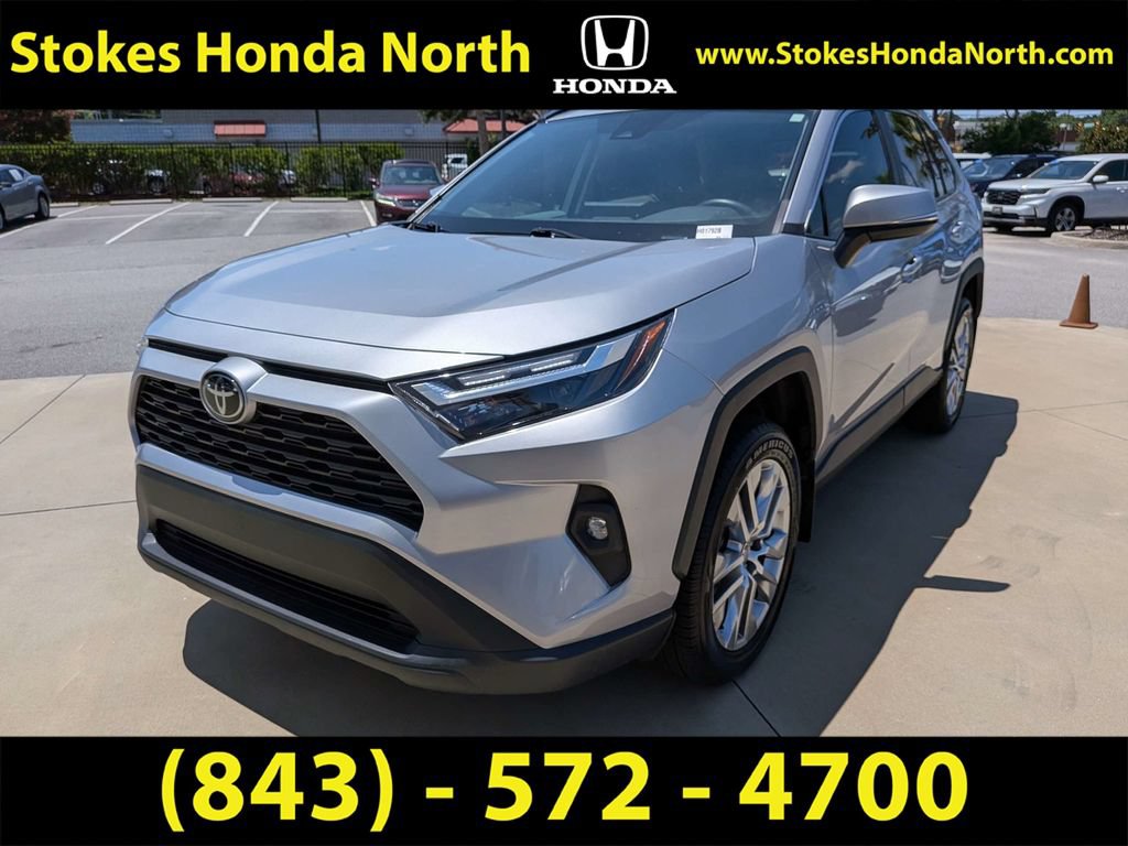 Used 2024 Toyota RAV4 XLE Premium FWD image 4
