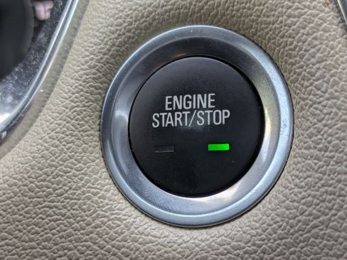 Used 2023 Chevrolet Traverse LS image 25