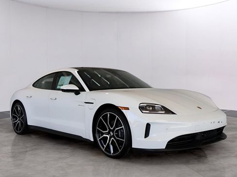 New 2025 Porsche Taycan RWD image 9