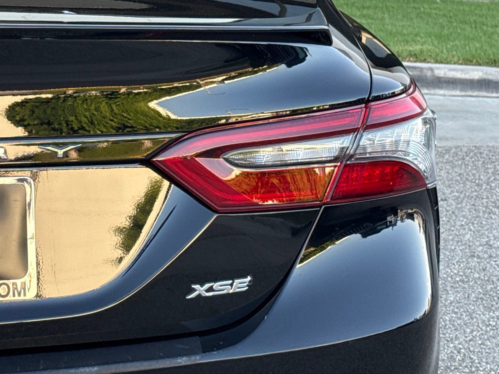 Used 2024 Toyota Camry XSE w/ Navigation Package FWD image 14