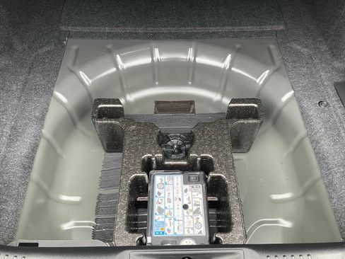 Used 2025 Ford Mustang GT Premium RWD image 16