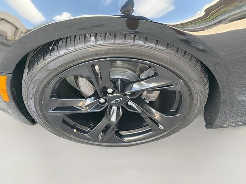 Used 2022 Chevrolet Camaro LT w/ RS Package image 33