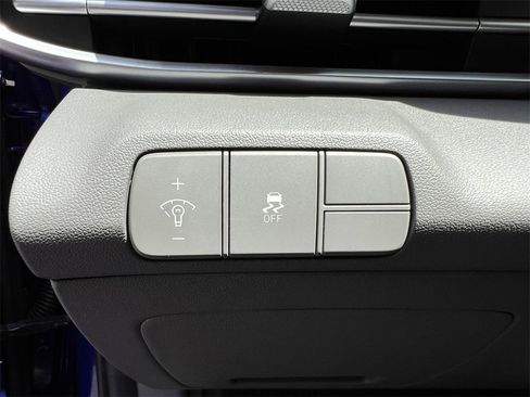 Used 2024 Hyundai Elantra SEL image 22