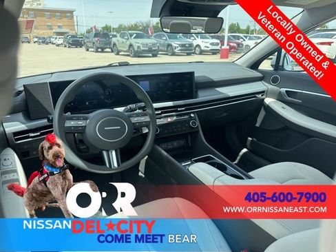 Used 2025 Hyundai Sonata SEL FWD image 12