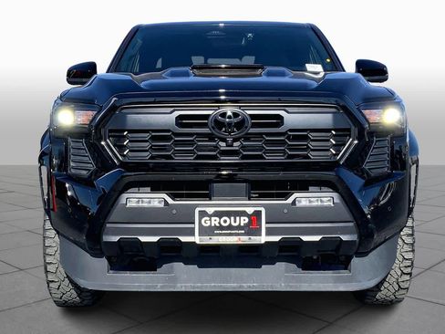 Used 2025 Toyota Tacoma TRD Sport w/ TRD Sport Premium Package image 4
