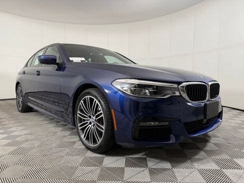 Used 2020 BMW 530e xDrive w/ M Sport Package AWD/4WD image 7