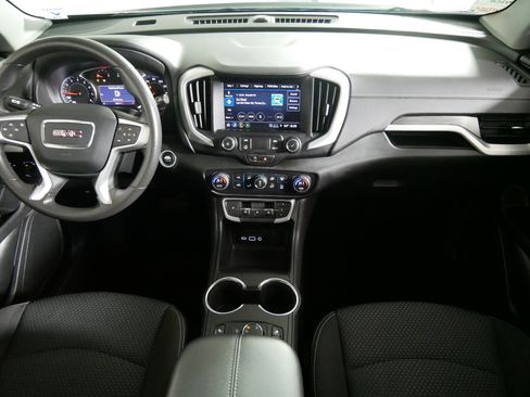 Used 2023 GMC Terrain SLE w/ Driver Convenience Package AWD/4WD image 10