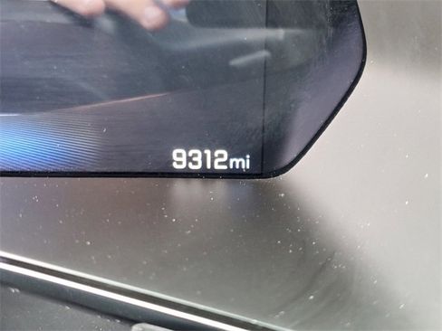 Used 2024 Chevrolet Colorado LT w/ LT Convenience Package III image 22