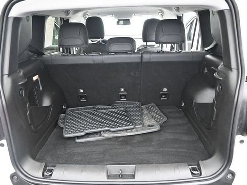 Used 2023 Jeep Renegade Limited AWD/4WD image 12