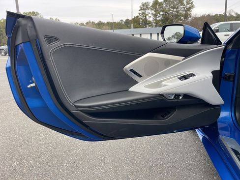 Used 2020 Chevrolet Corvette Stingray Preferred Cpe w/ 2LT Preferred Equipment Group image 33