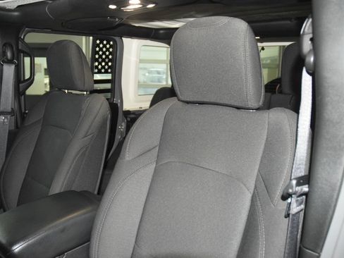 Used 2023 Jeep Wrangler Unlimited Sport AWD/4WD image 38