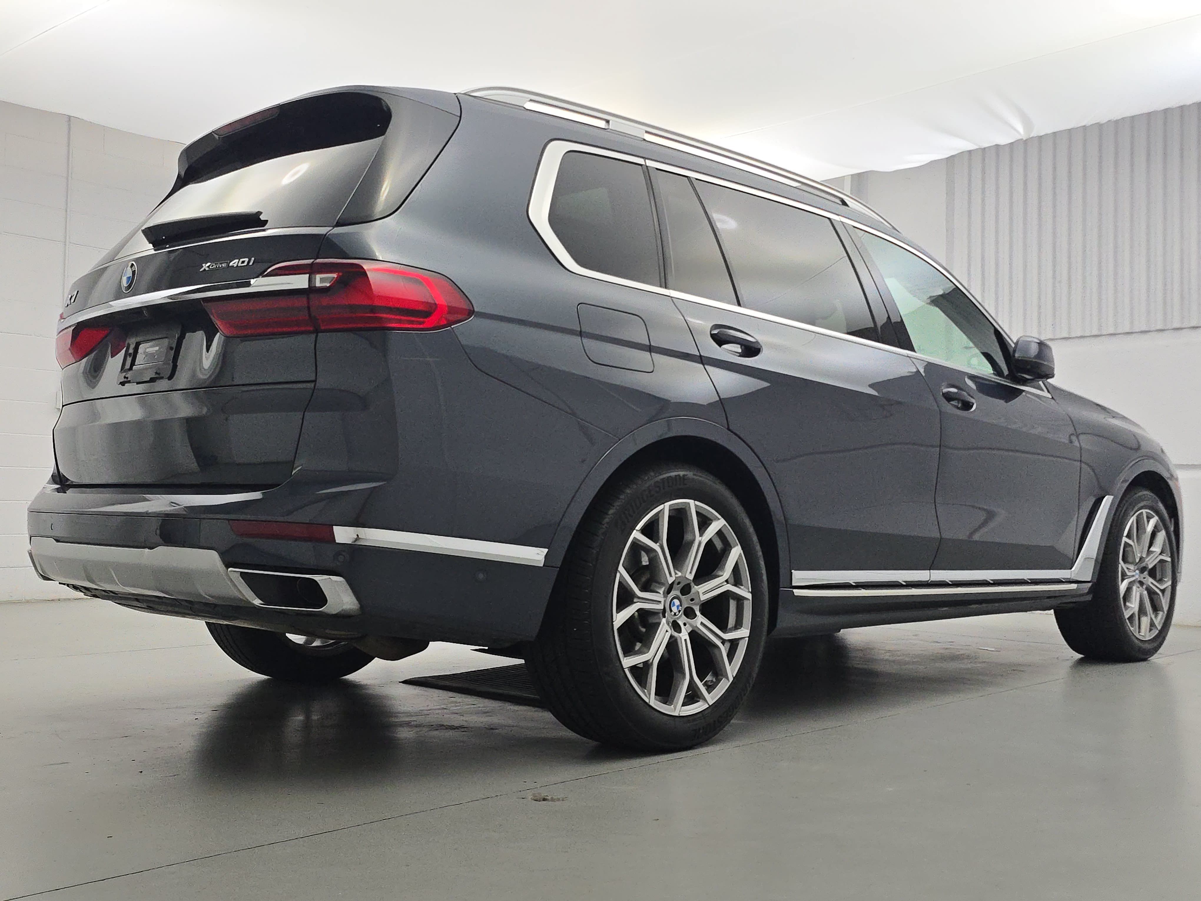 Used 2022 BMW X7 xDrive40i w/ Premium Package AWD/4WD image 7
