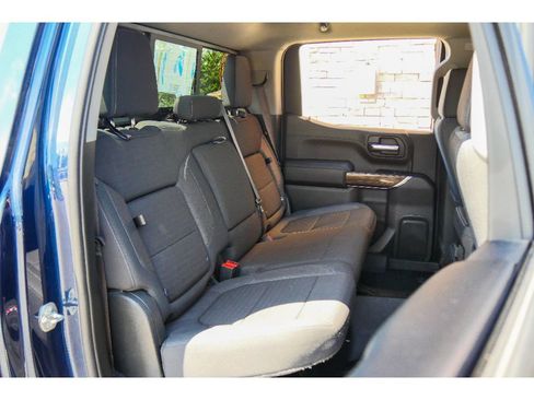 Used 2021 Chevrolet Silverado 1500 LT Trail Boss w/ Convenience Package II AWD/4WD image 18