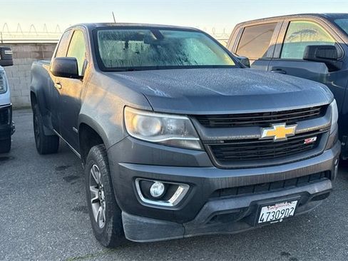 Used 2016 Chevrolet Colorado Z71 image 2