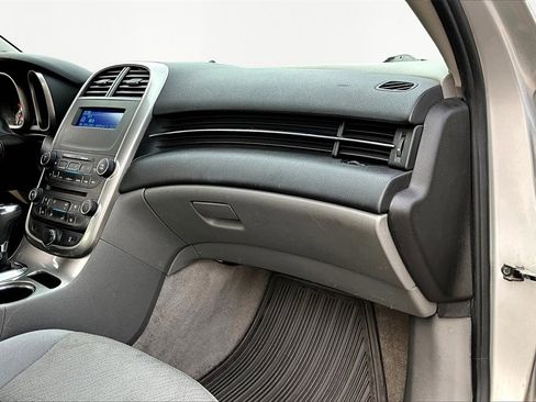 Used 2016 Chevrolet Malibu LS image 17