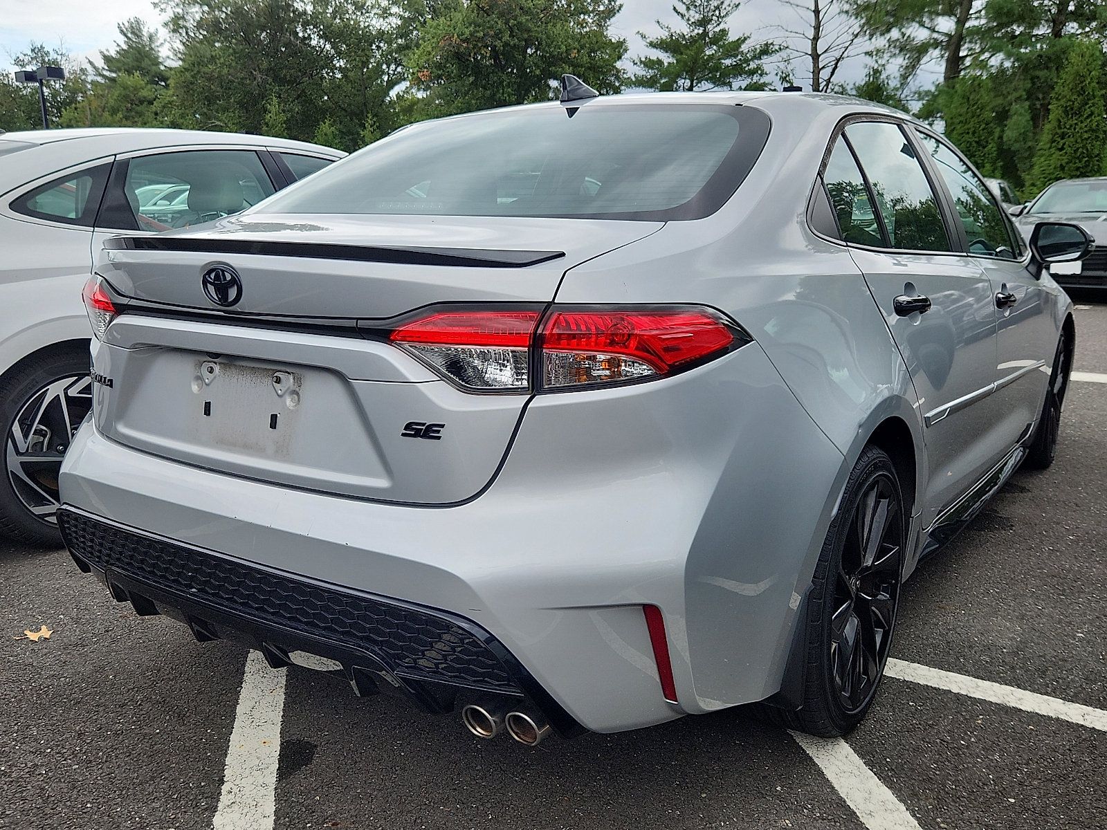 Used 2022 Toyota Corolla SE FWD image 9