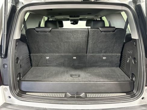 Used 2019 Chevrolet Tahoe Premier AWD/4WD image 28