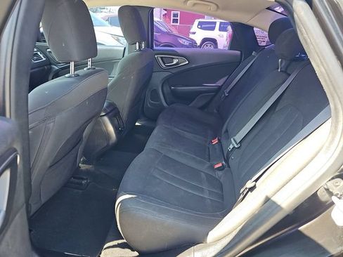 Used 2016 Chrysler 200 LX FWD image 8