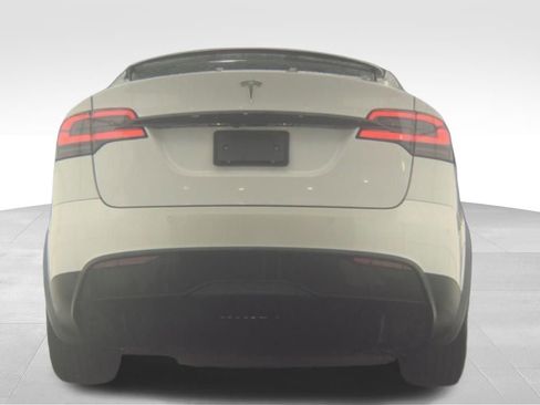 Used 2022 Tesla Model X image 7