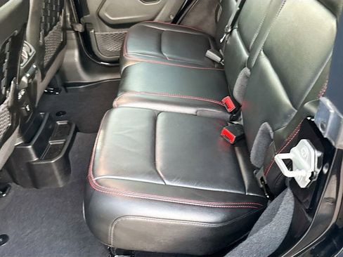 Used 2021 Jeep Wrangler Unlimited Rubicon image 30