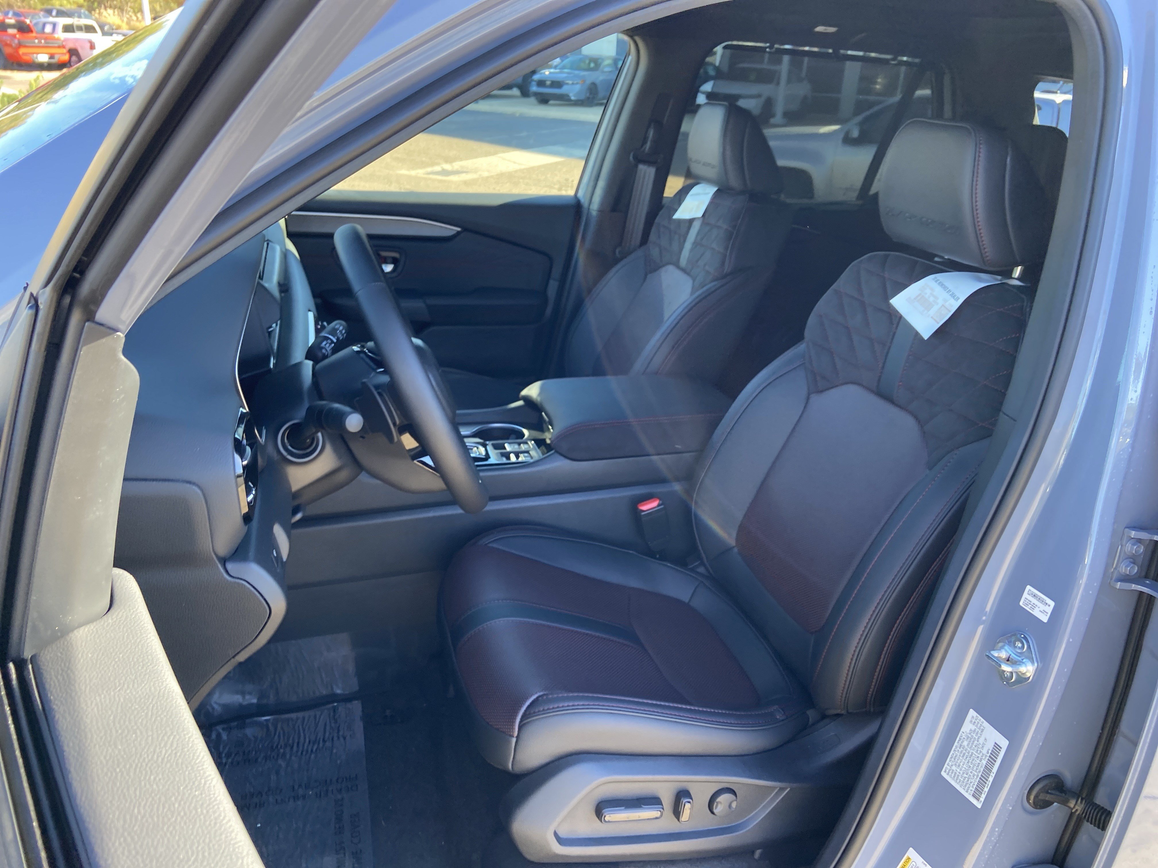 New 2026 Honda Pilot Black Edition image 18