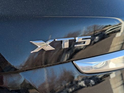 Certified 2022 Cadillac XT5 Premium Luxury w/ Technology Package image 10