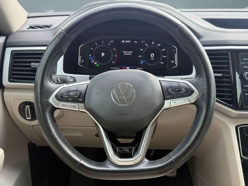 Used 2022 Volkswagen Atlas SEL R-Line image 14