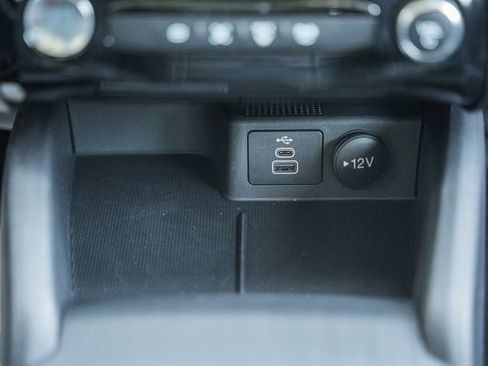 New 2026 Ford Escape SE image 31