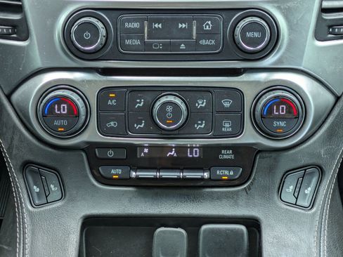 Used 2020 Chevrolet Tahoe LT AWD/4WD image 18