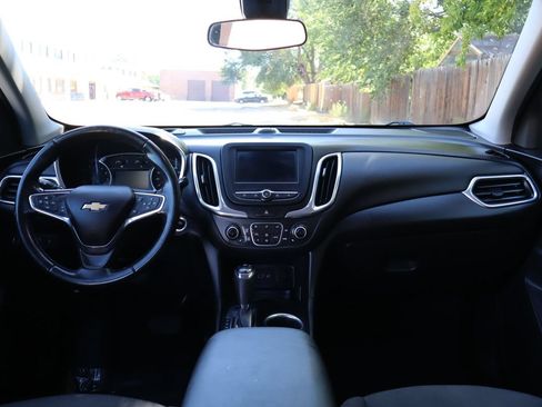 Used 2020 Chevrolet Equinox LT AWD/4WD image 16