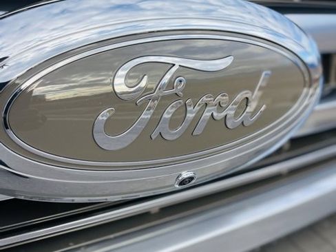 Used 2026 Ford F350 Platinum w/ Platinum Plus Package image 9