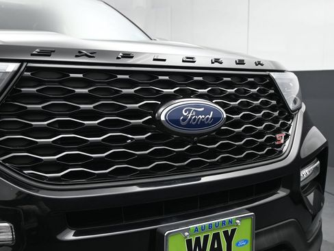 Used 2022 Ford Explorer ST w/ Equipment Group 401A AWD/4WD image 5