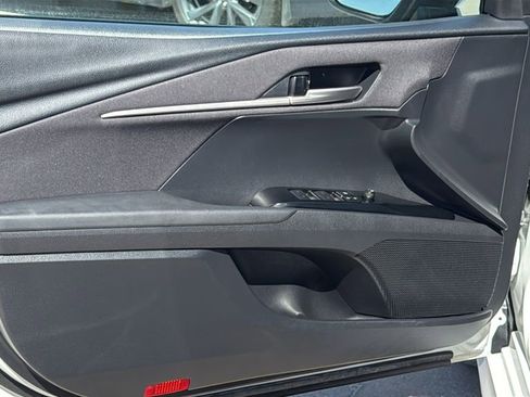 Used 2025 Toyota Camry LE image 11