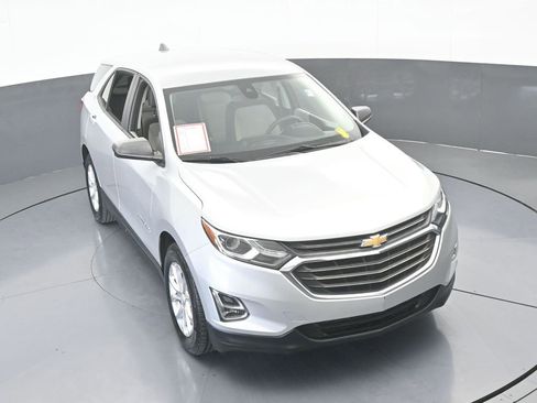 Used 2020 Chevrolet Equinox LS image 50