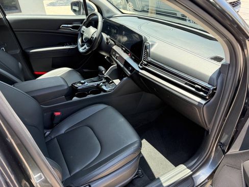Used 2023 Kia Sportage EX FWD image 27
