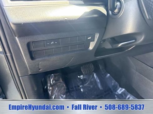 Used 2024 Mitsubishi Outlander Ralliart AWD/4WD image 22