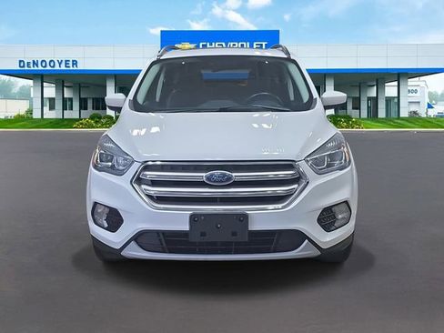Used 2018 Ford Escape SEL w/ Canadian Touring Package image 2