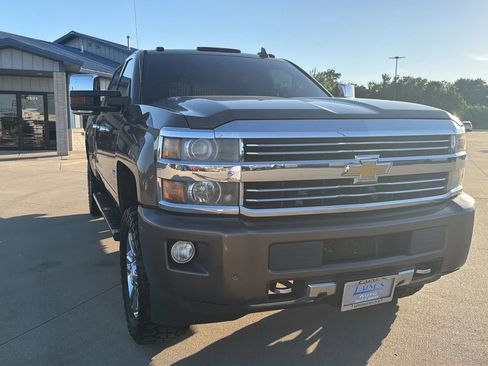 Used 2015 Chevrolet Silverado 2500 High Country w/ Duramax Plus Package AWD/4WD image 36