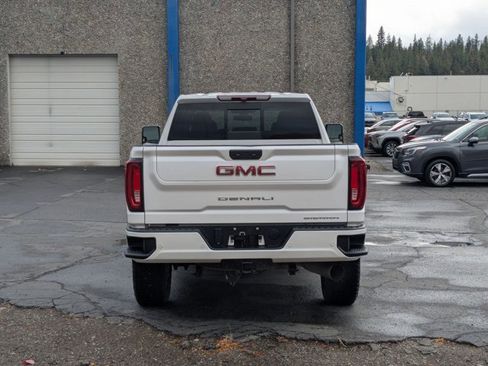 Certified 2022 GMC Sierra 3500 Denali image 6