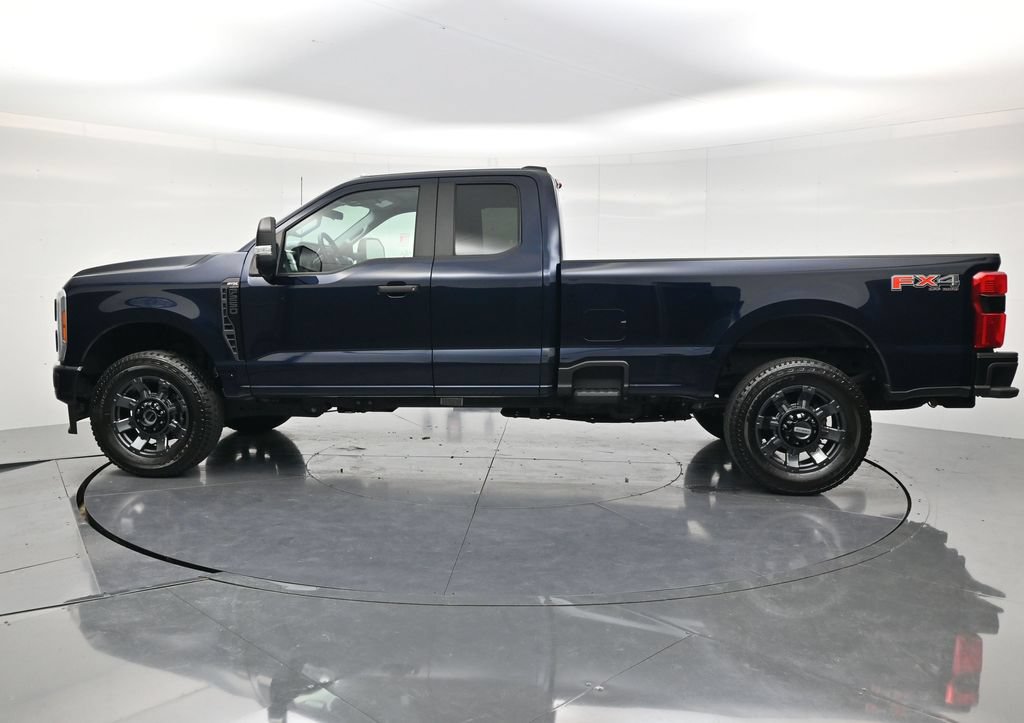 Used 2023 Ford F250 XL w/ STX Appearance Package AWD/4WD image 8