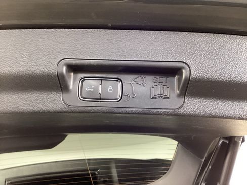 Used 2023 Ford Explorer XLT w/ Equipment Group 202A AWD/4WD image 35