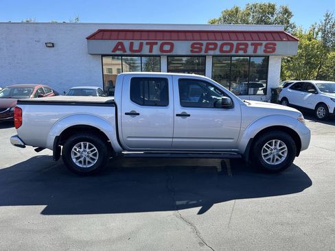 Used 2014 Nissan Frontier SV w/ SV Value Truck Package image 4