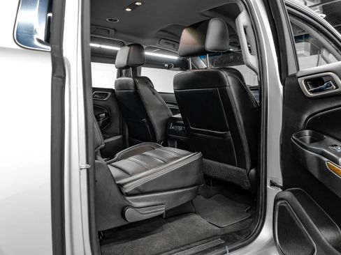 Used 2020 GMC Yukon XL Denali RWD image 43