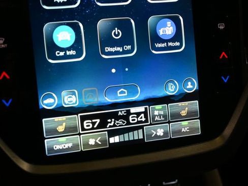 Used 2025 Subaru Forester Premium AWD/4WD image 34