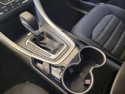 Used 2016 Ford Fusion SE FWD image 26