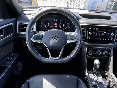 Certified 2021 Volkswagen Atlas Cross Sport SEL image 19