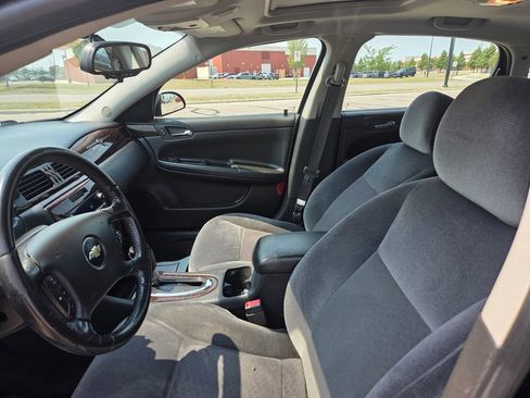 Used 2014 Chevrolet Impala LT w/ LT Sunroof Package FWD image 12